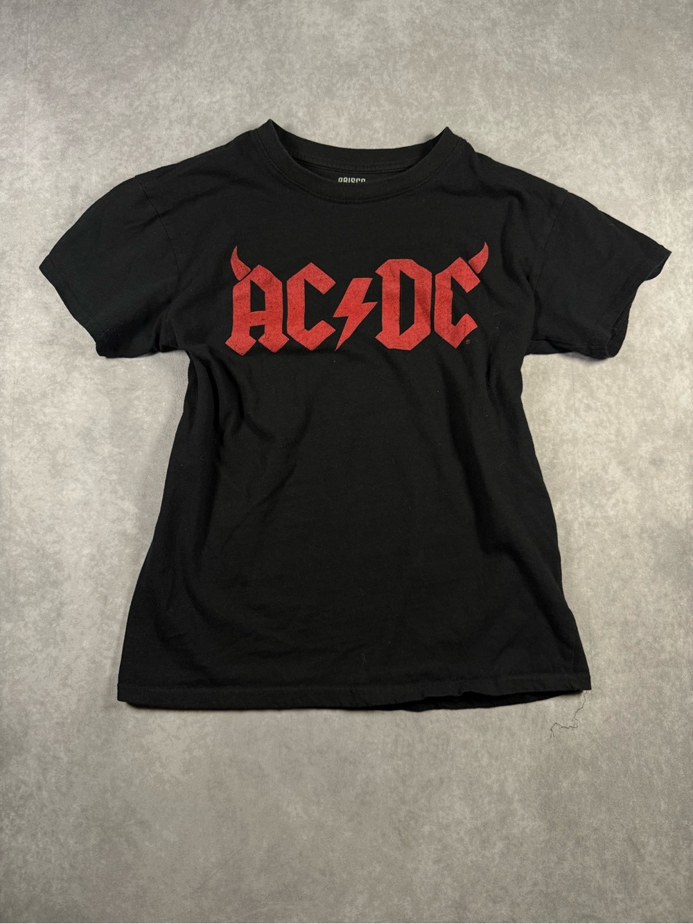 AC/DC Brisco Brands Black Men’s Tee with Red Logo Size Medium